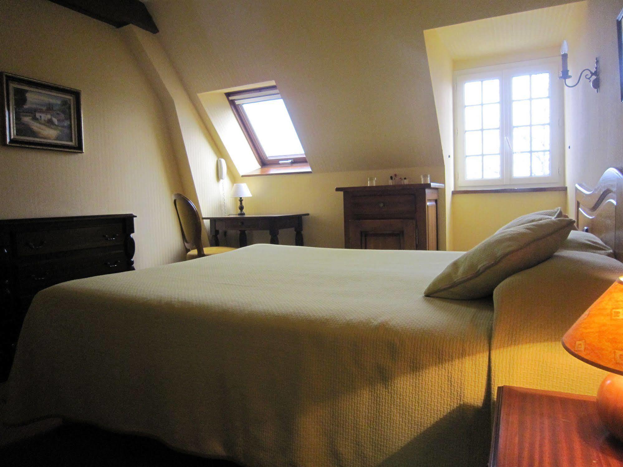 Hostellerie De La Bouriane Gourdon-en-quercy Exteriör bild